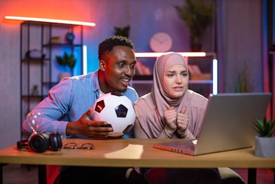 بث مباشر مباراة الأهلي والهلال اليوممواجهة نارية في سماء الكرة العربية
